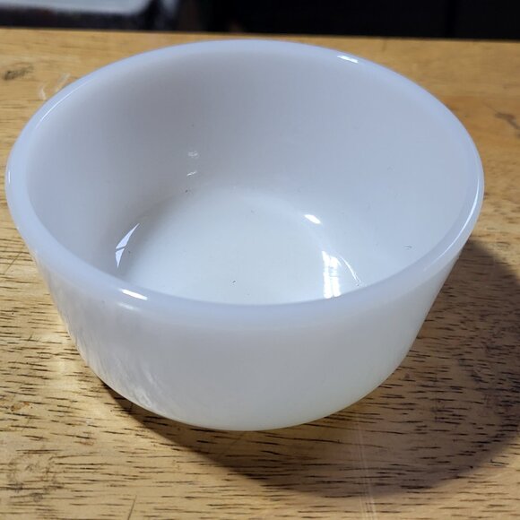Anchor Hocking Fire King White Milk Glass Bowl Custard Cup Ramekin Dish 434 MCM - Picture 4 of 5